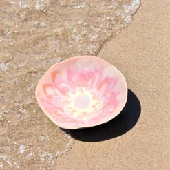 Céladon Paris Assiette creuse Onda | Rose anémone Hot